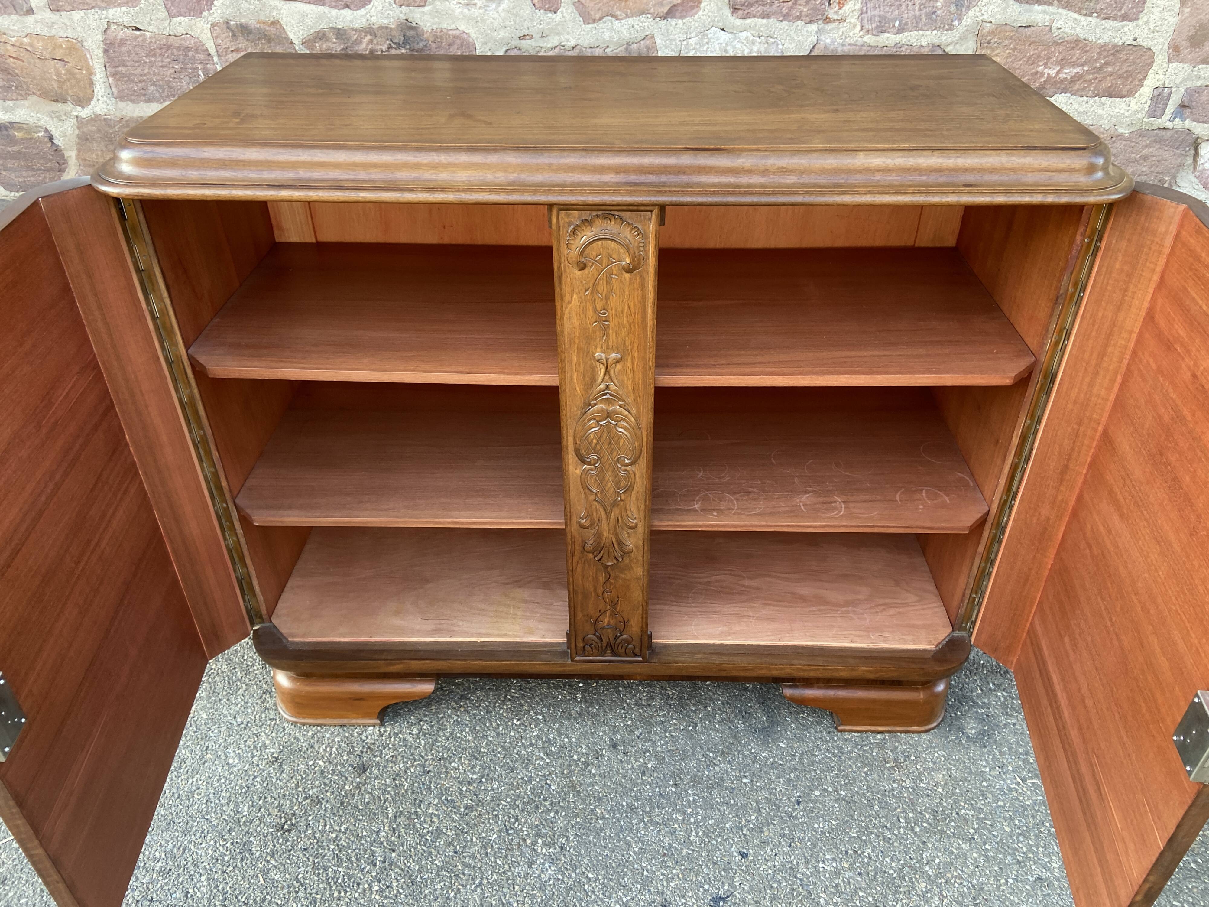 Buffet Art Deco walnut 1950