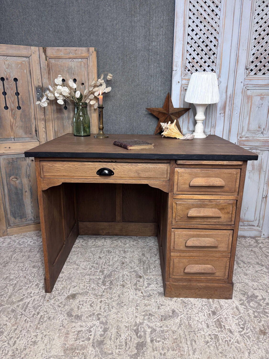 Drawer desk