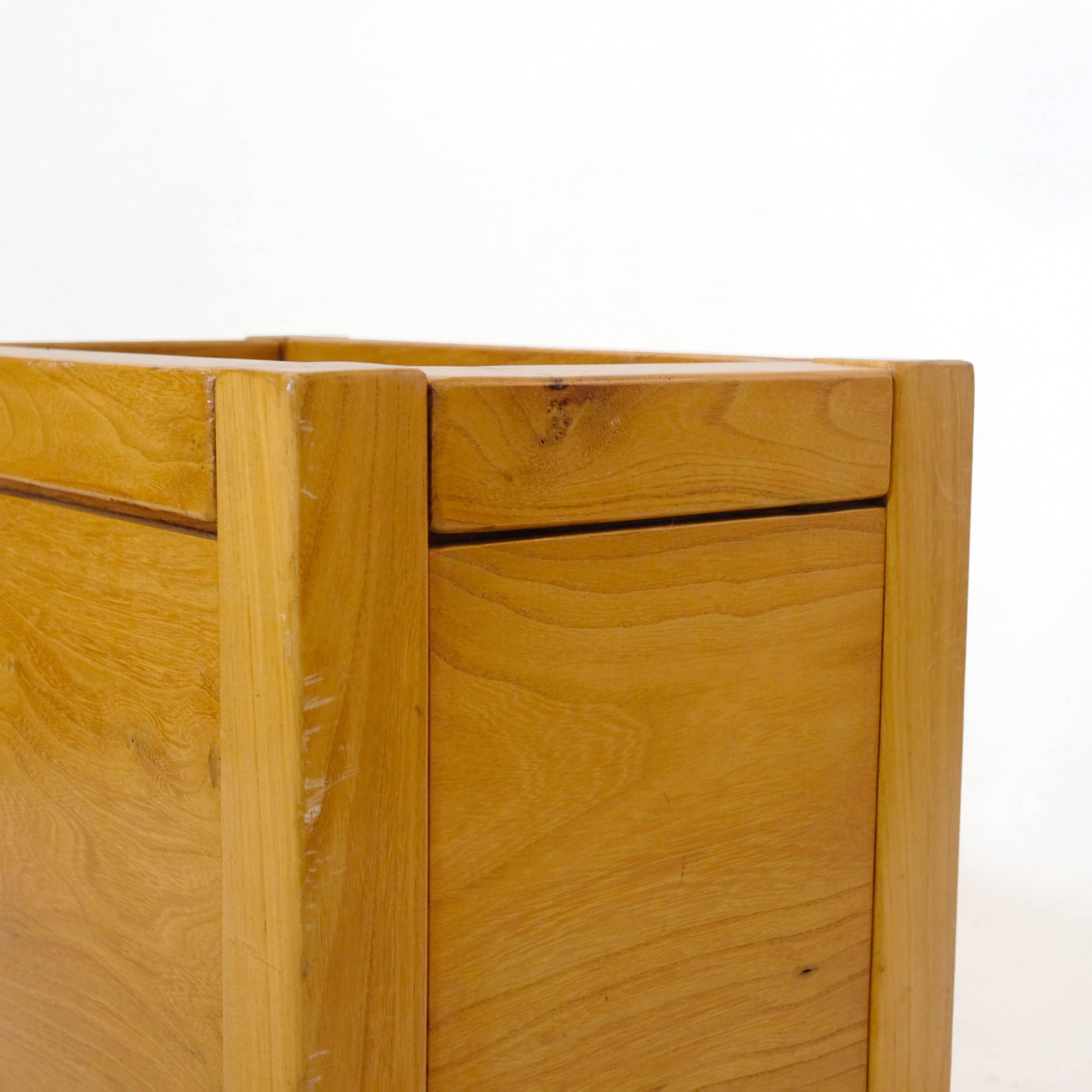 Solid wood planter from the 1970s-1980s.