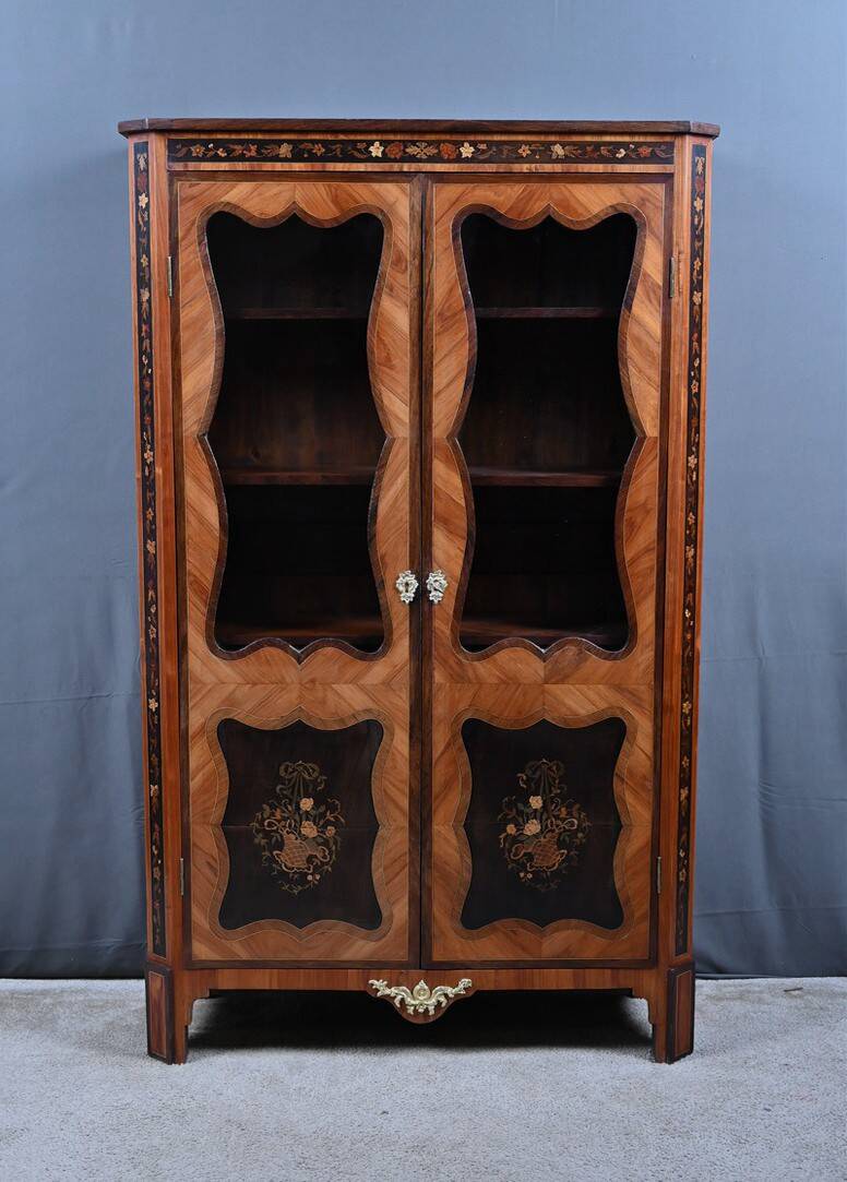 Showcase in precious wood marquetry, Louis XV Transition style.