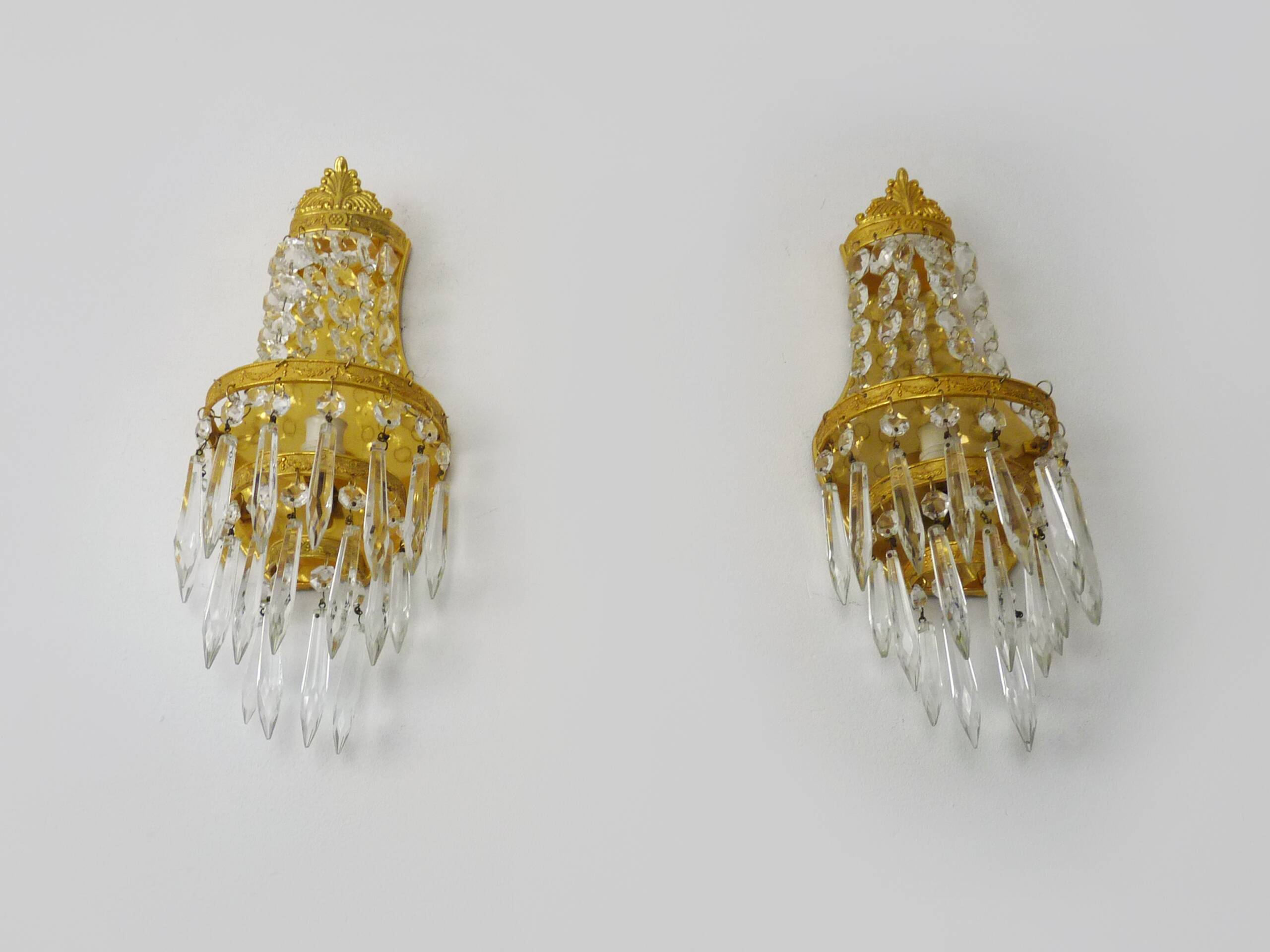 Pair of vintage 3-tiered hot air balloon wall sconces with glass tassels. 1960s