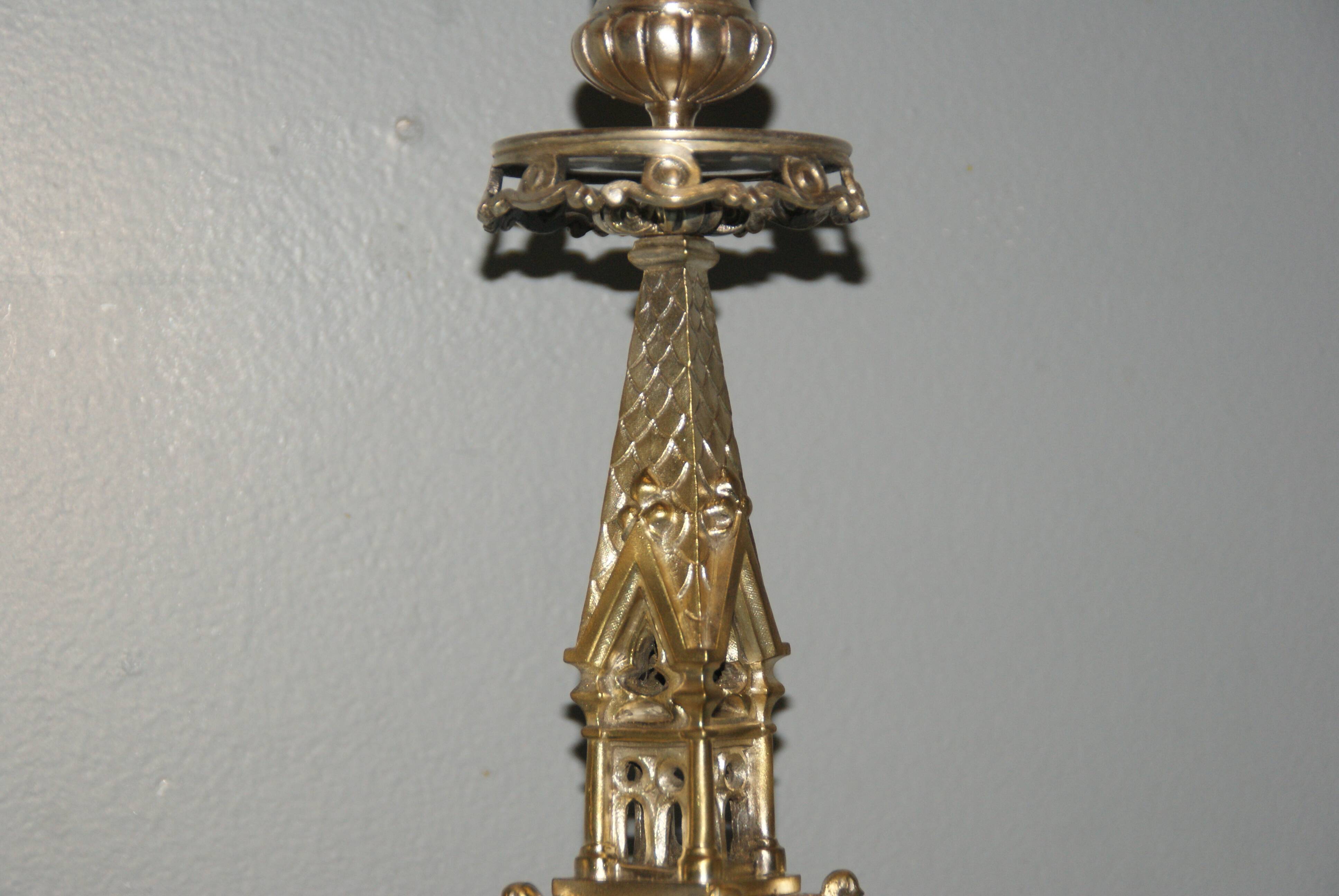 Rare paire de chandeliers en bronze XIX siècle
