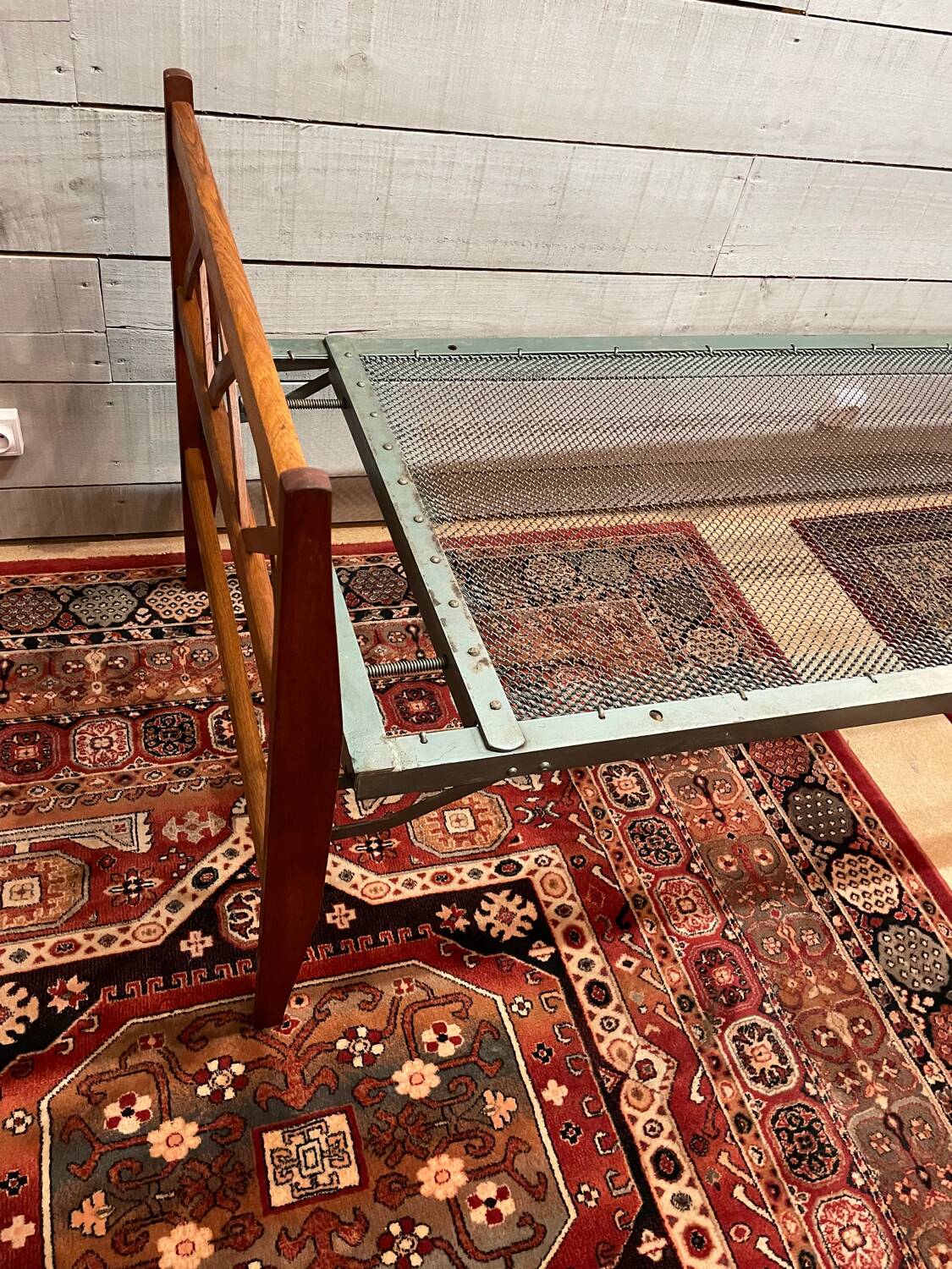 Vintage oak daybed from the 50s/60s.