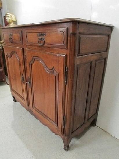 Very large Louis XV period buffet, authentic