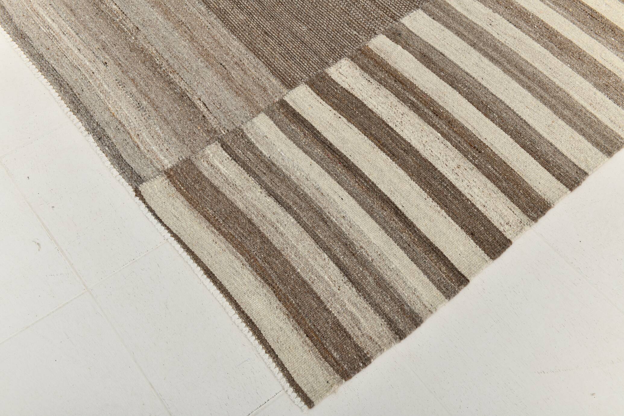 Grey & Beige Handwoven Large Kilim Rug, Turkish Wool Kilim Rug, 322x388 Cm