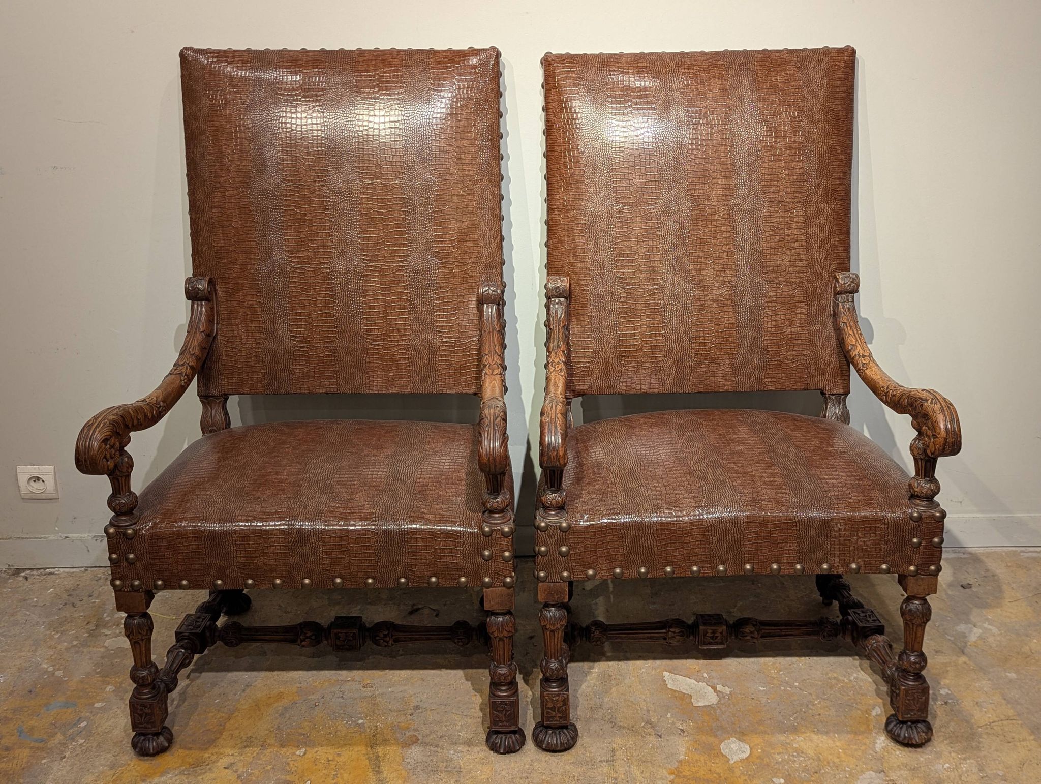 Paire de fauteuils louis XIII 19ieme
