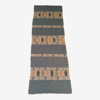 Handcrafted vintage rug, 180x62 cm