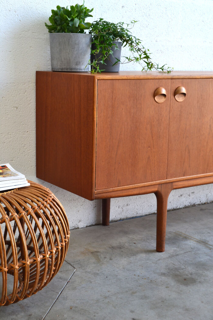 Enfilade by McIntosh in teak * 213cm