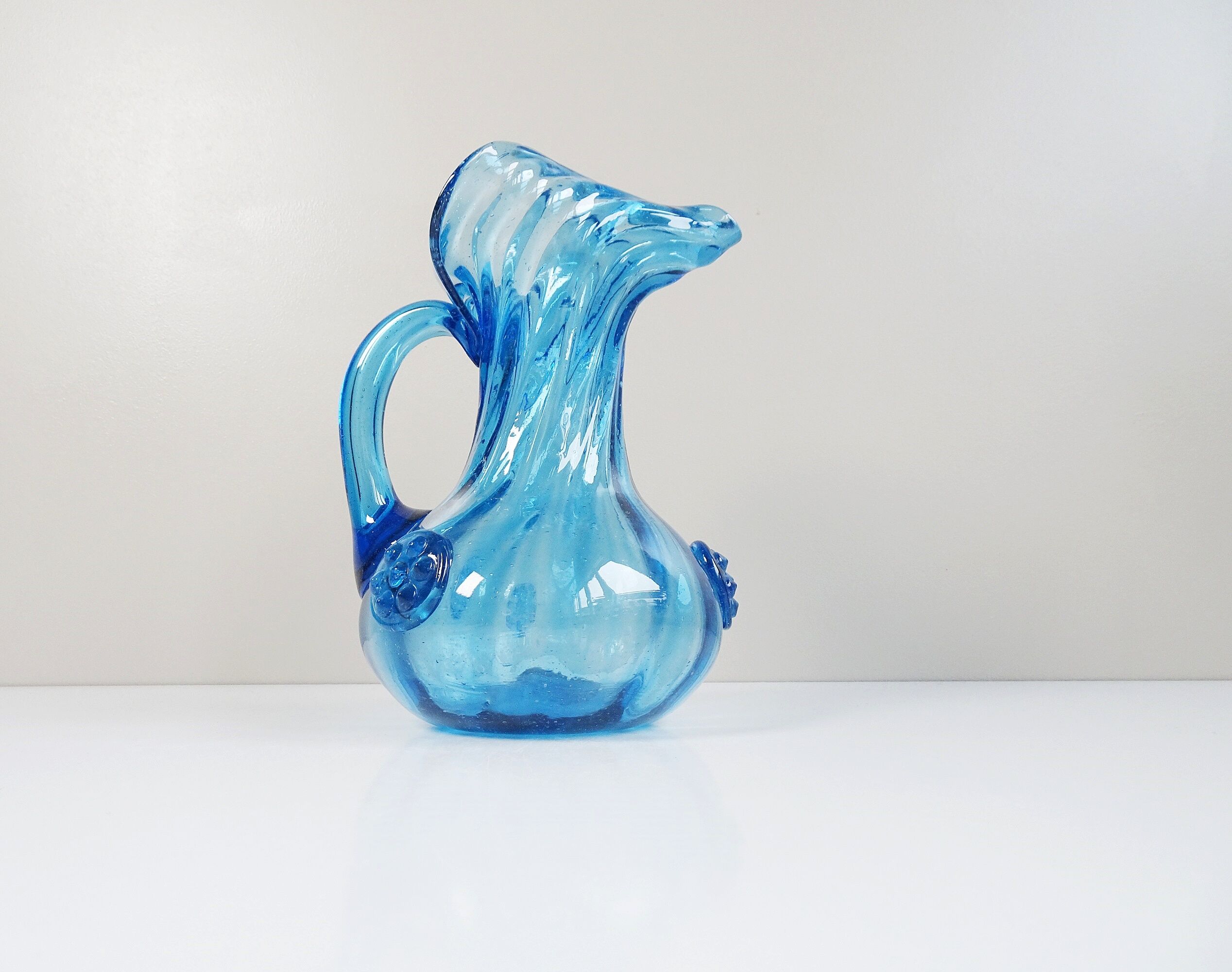 Vase en verre bleu Selency