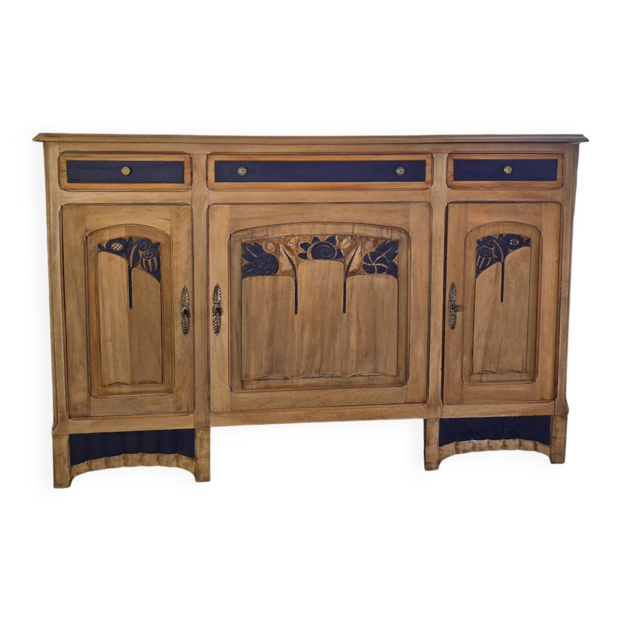 Buffet made of solid cherry wood, late Art Nouveau.