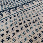 Tapis blanc et bleu tissé mains en laine naturelle