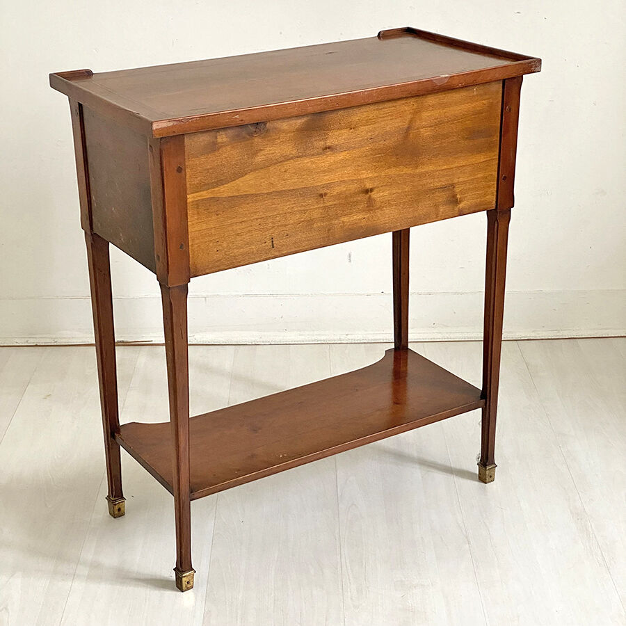 Table d'appoint anglaise début XXème