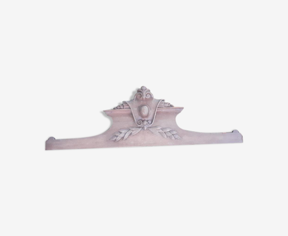Wooden cabinet pediment