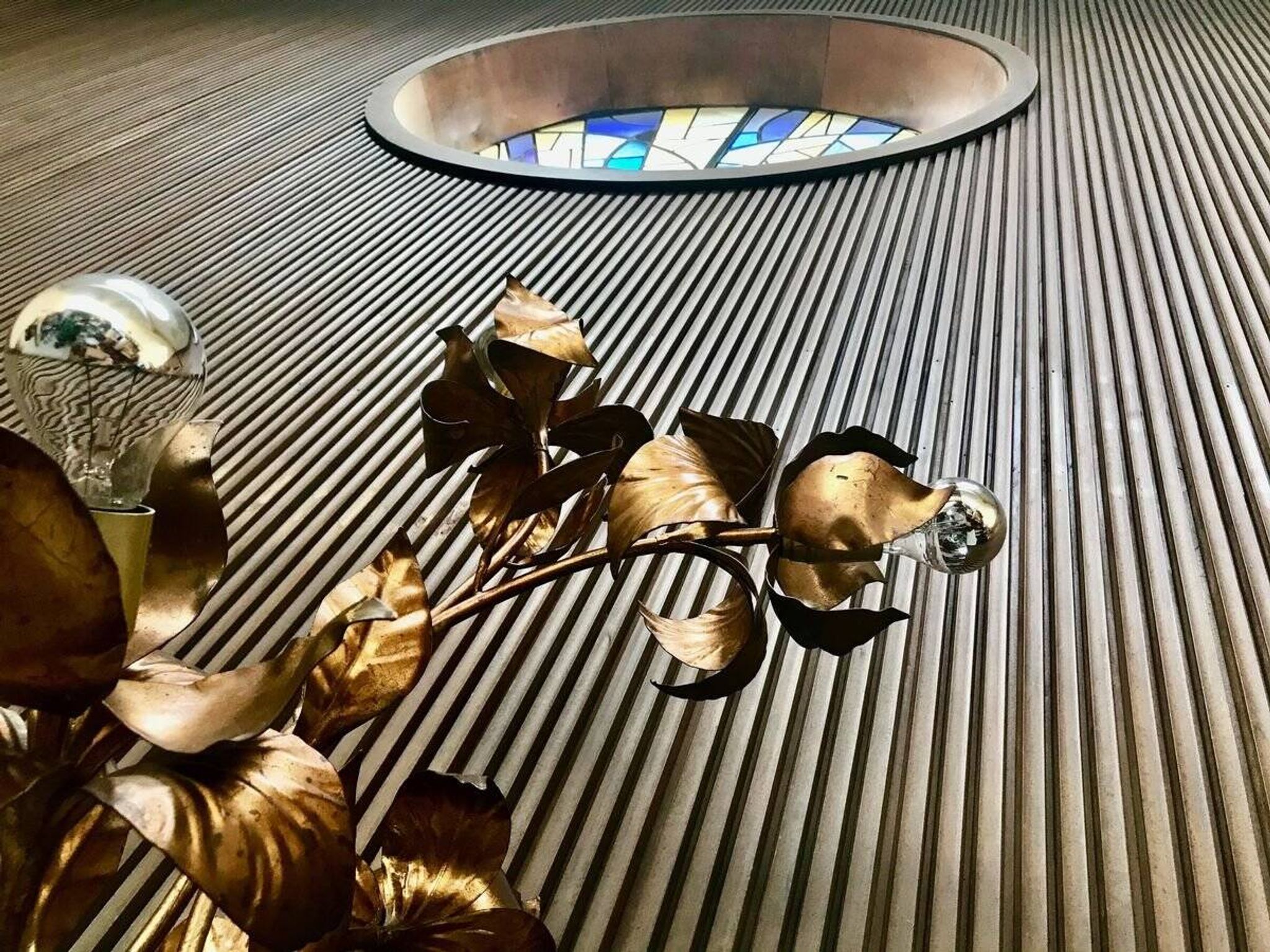 Gilded metal Florentine table or floor lamp by Hans Kögl, 1960s