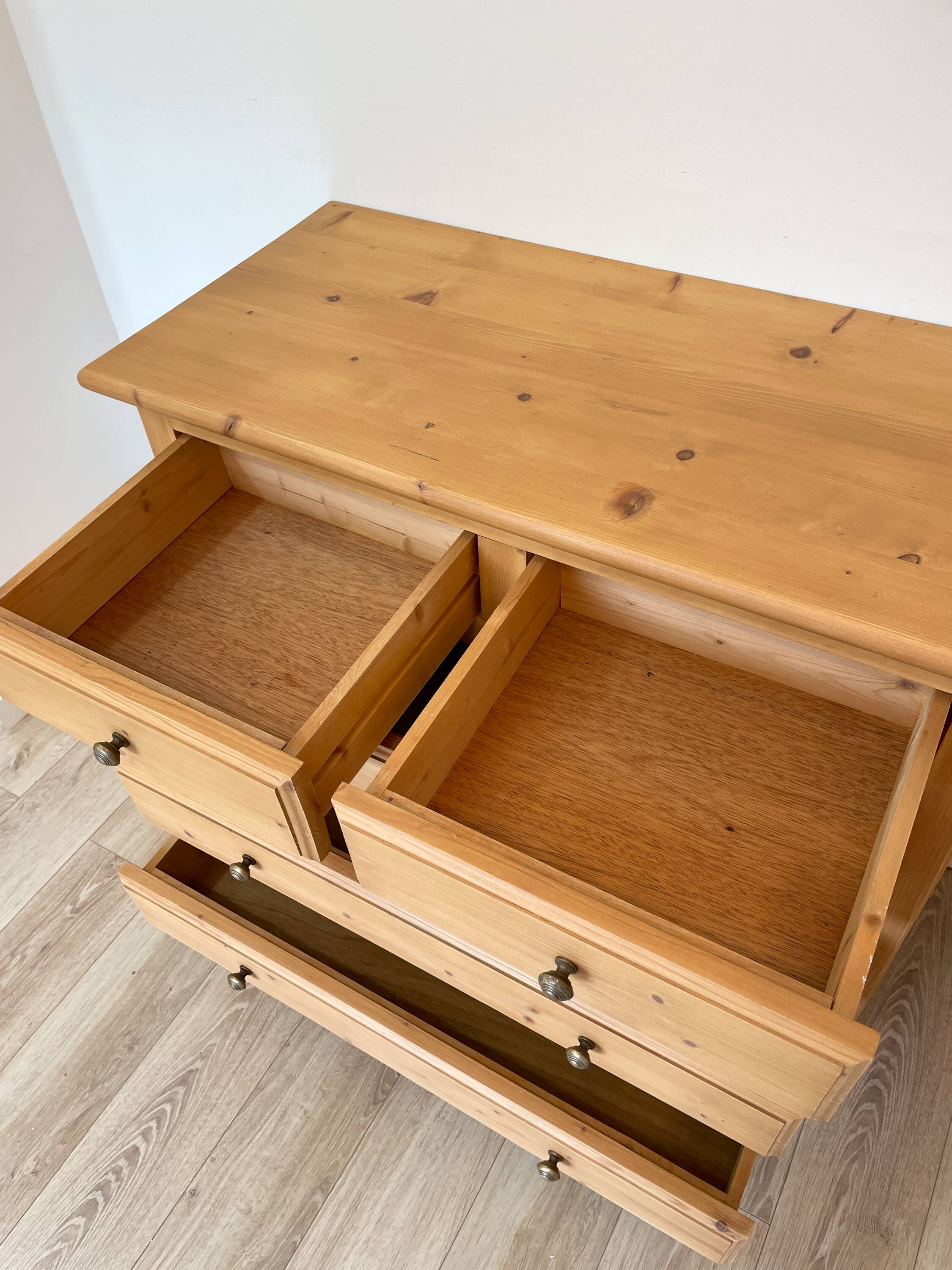 Commode en pin massif - esprit campagne chic