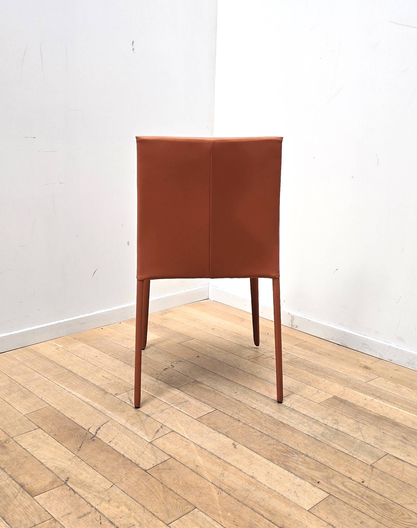 Suite de 3 chaises Norma, Arper