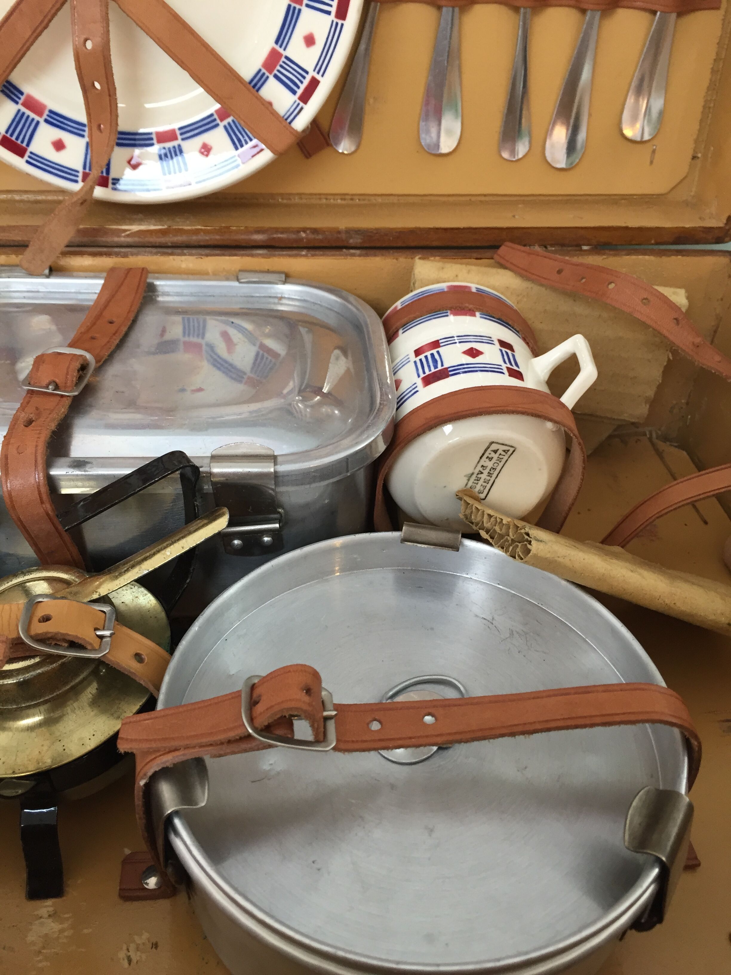 Valise pique nique vintage maison Marvel 1950