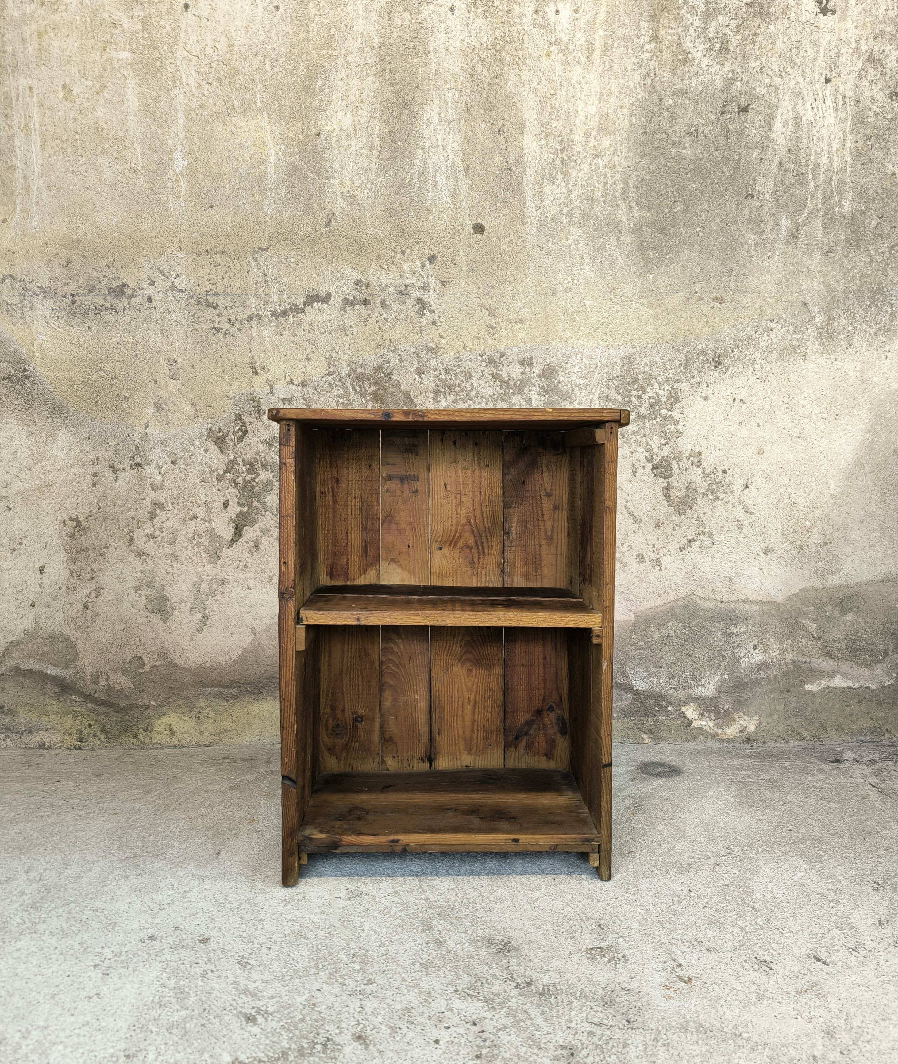 Meuble de rangement en bois