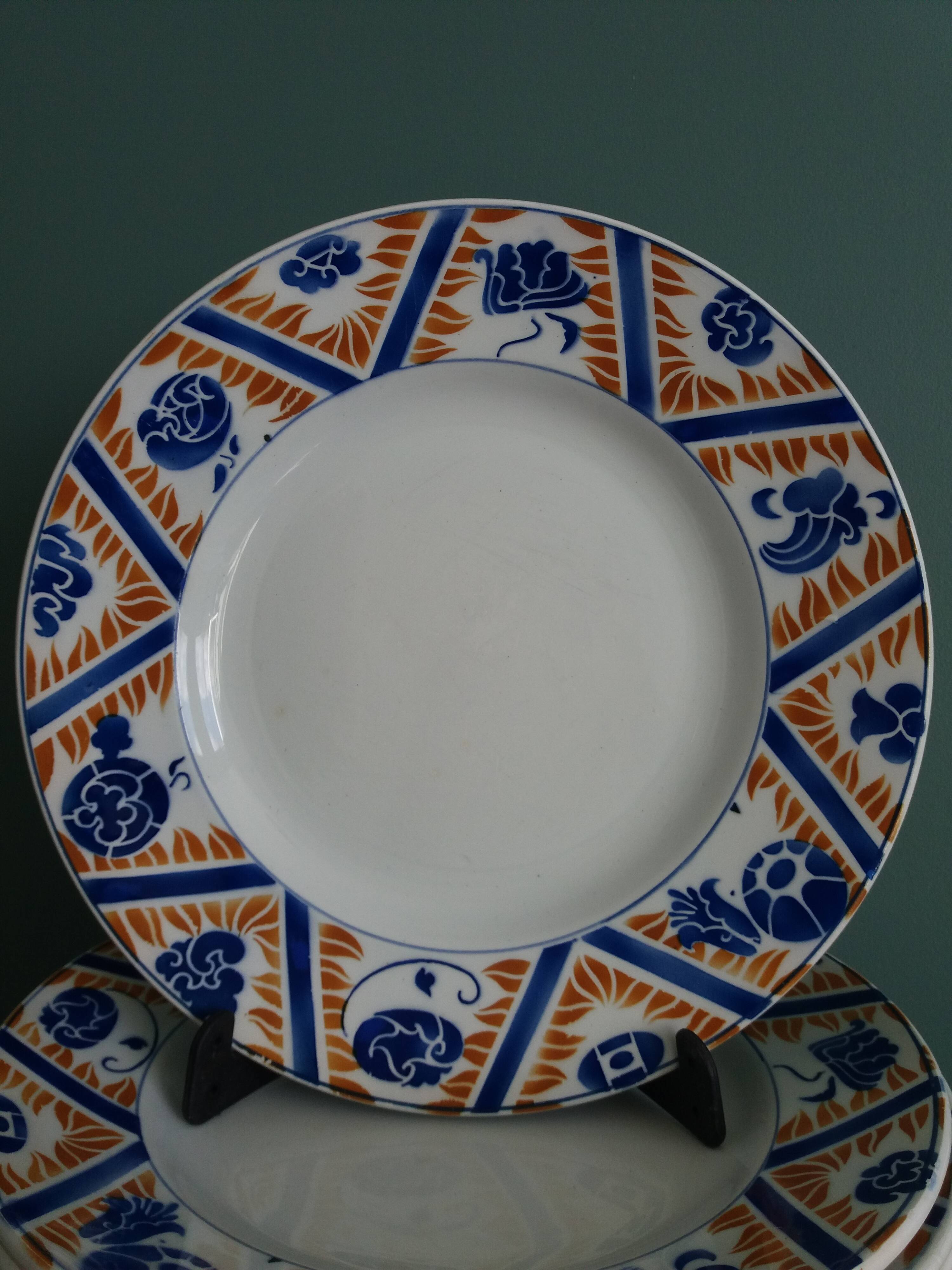 Flat plates Moulin des Loups and Hamage, Orchies, Canada, iron land