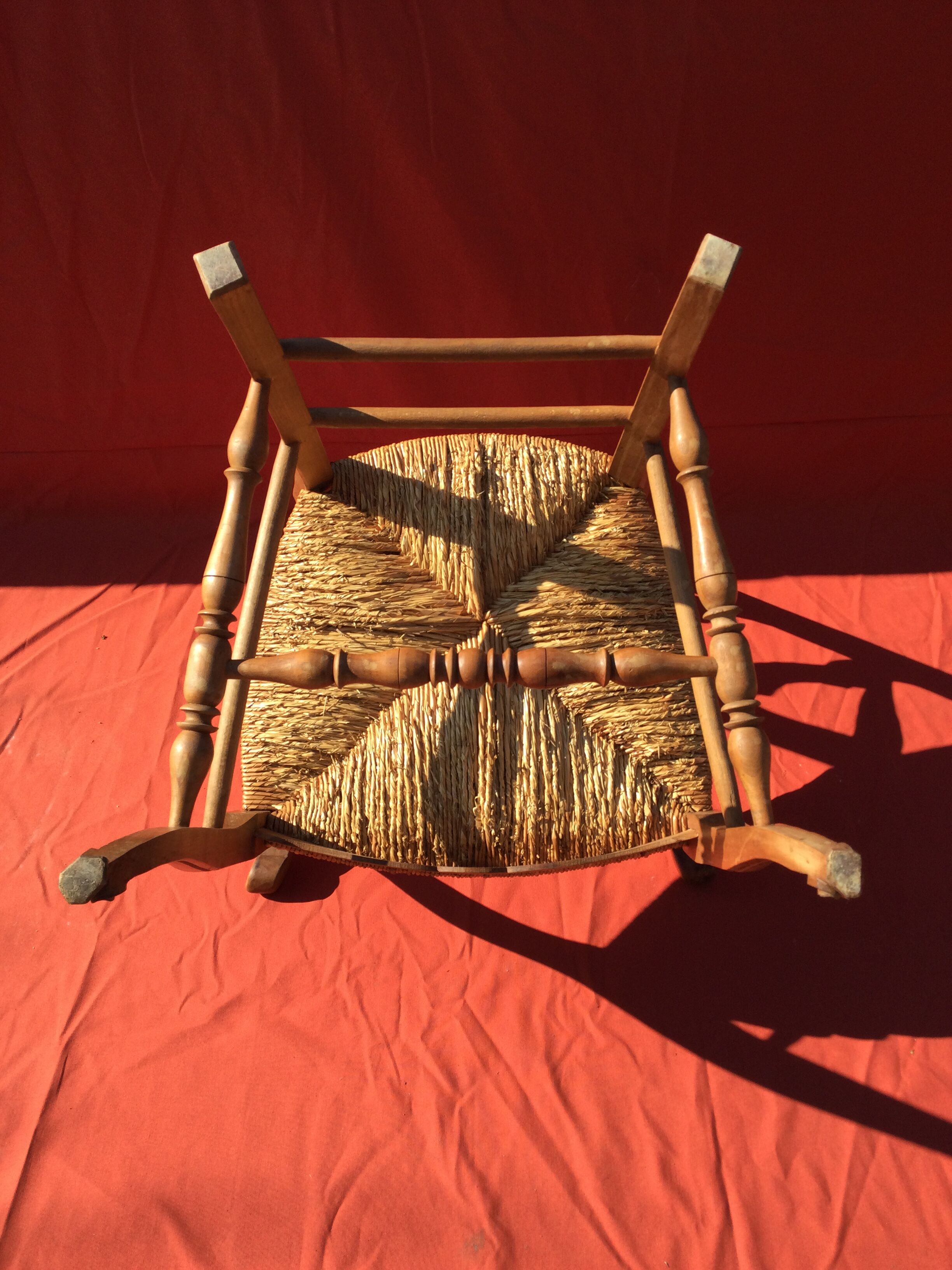Rustic chair Louis XV mulched in cherry