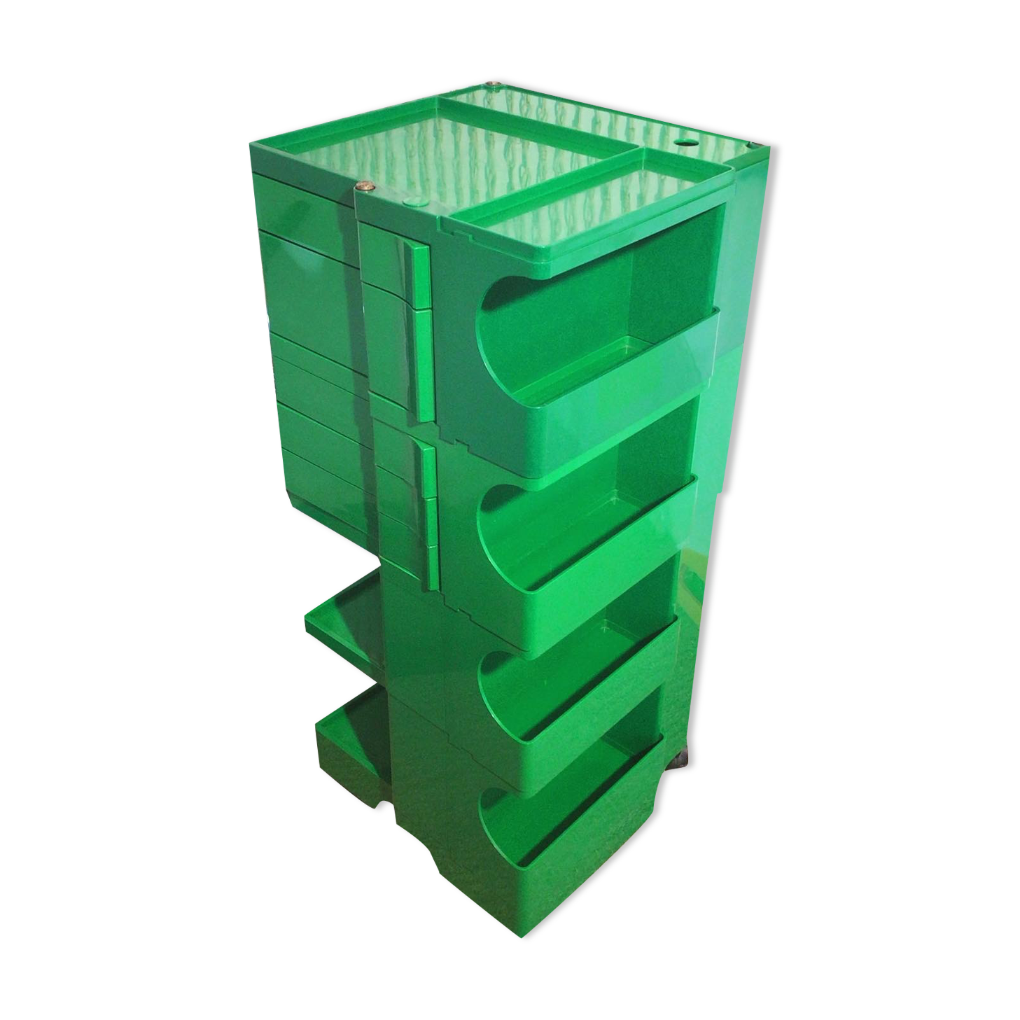 Serving Bobby Joe Colombo