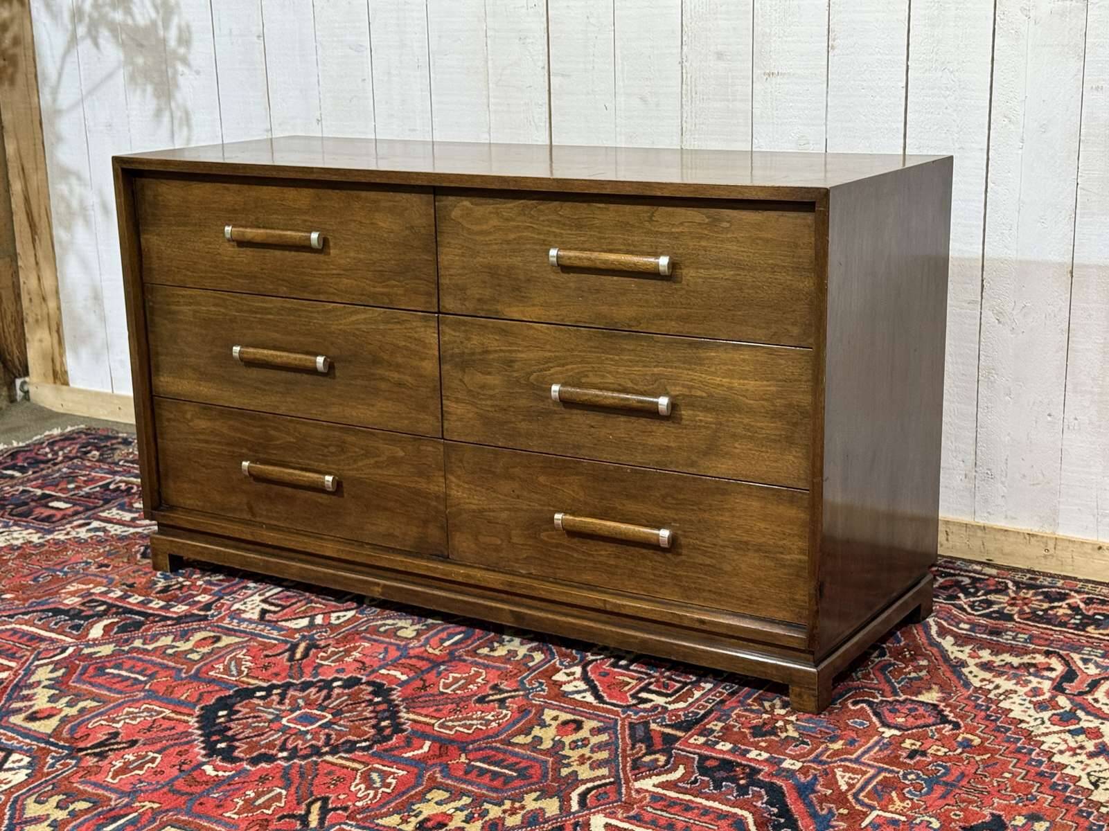 Art Deco style commode from the 1950s in walnut and oak - American manufacturer