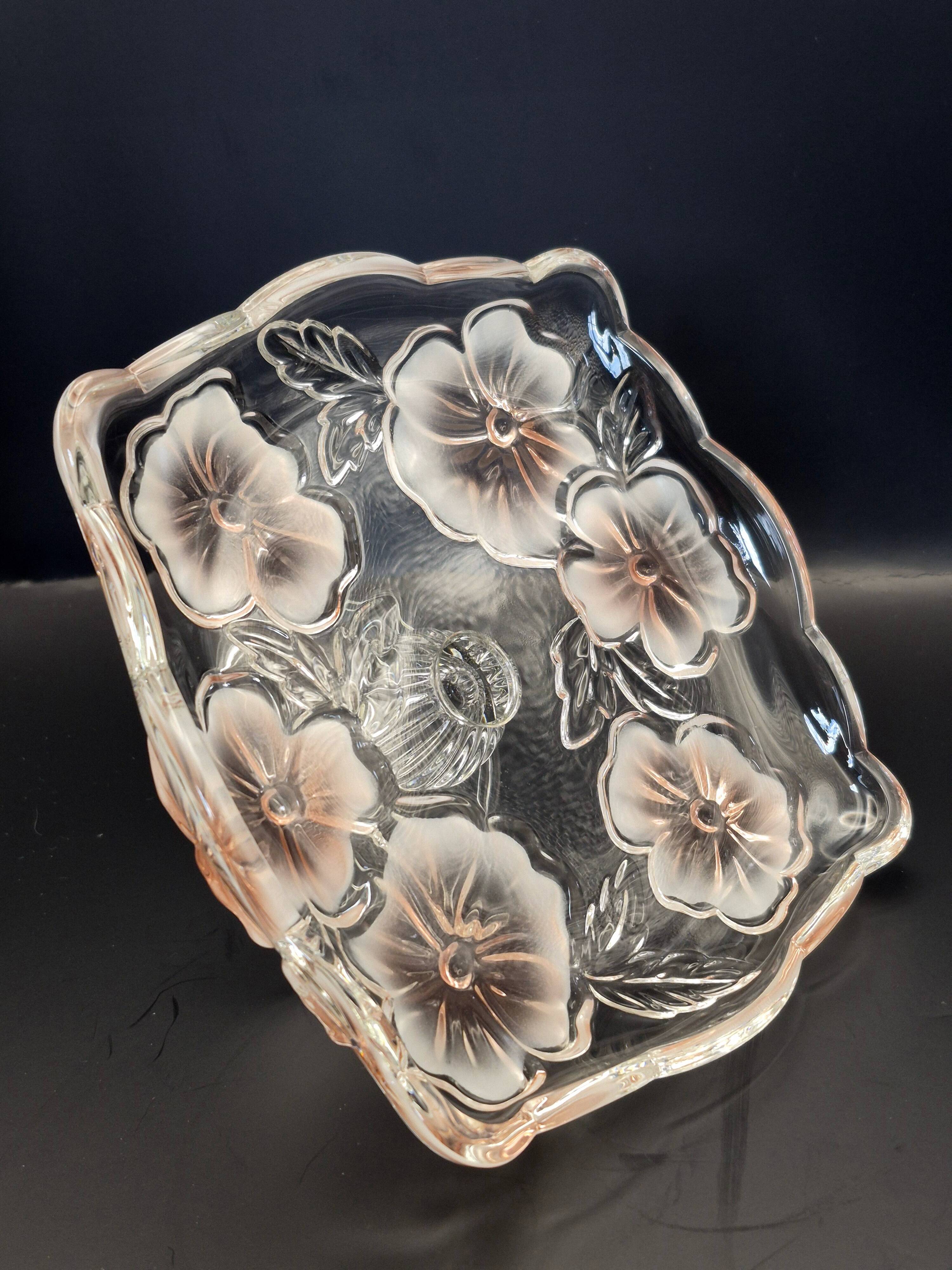 Vintage glass display stand "Pansy Bouquet Pink" — Studio Nova by Mikasa