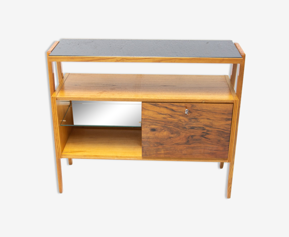 Bar du milieu du siècle, Tchécoslovaquie, années 1960