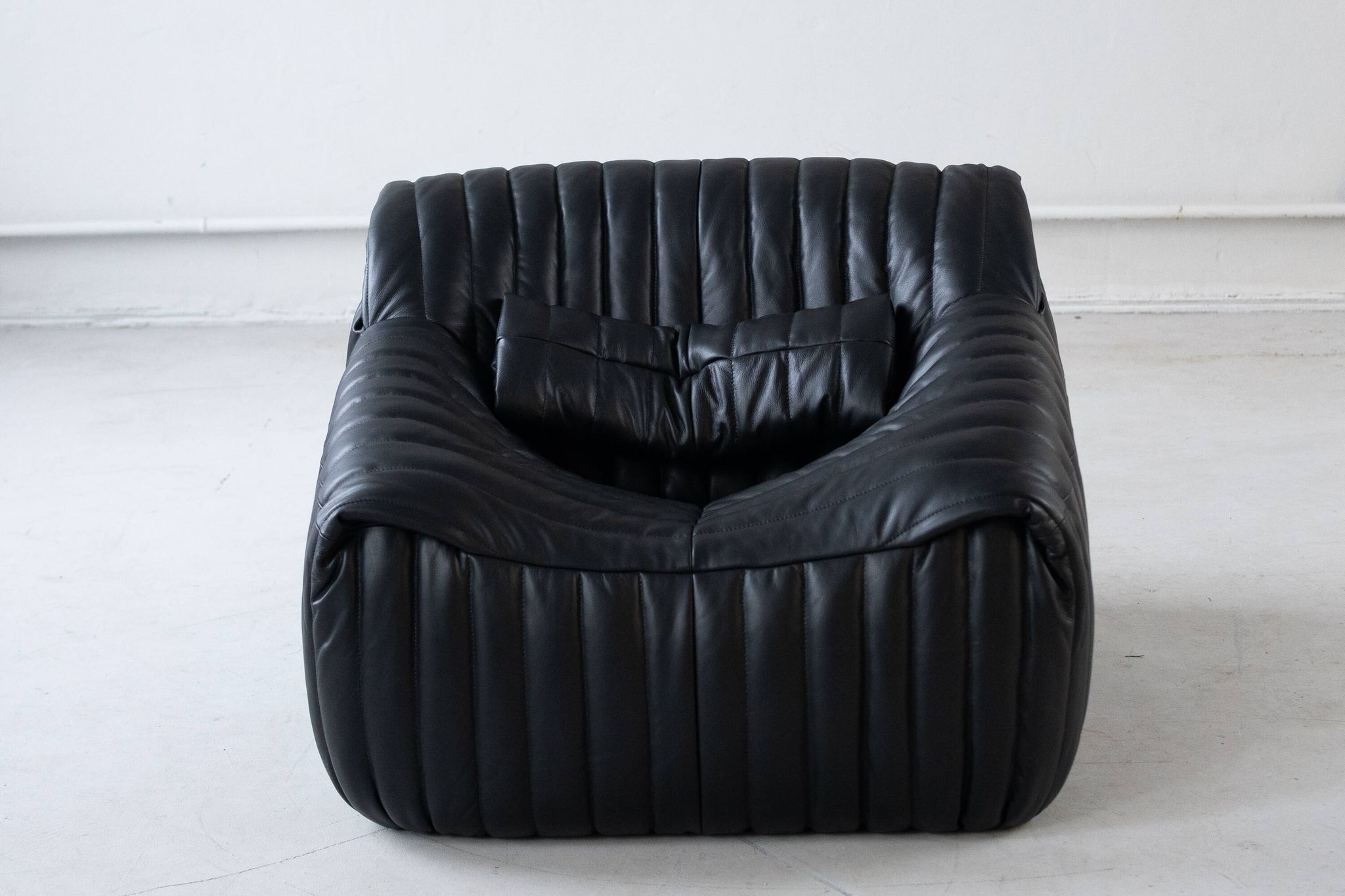 Cinna Ligne Roset Black Leather Armchair attributed to Annie Hieronimus, 1970s