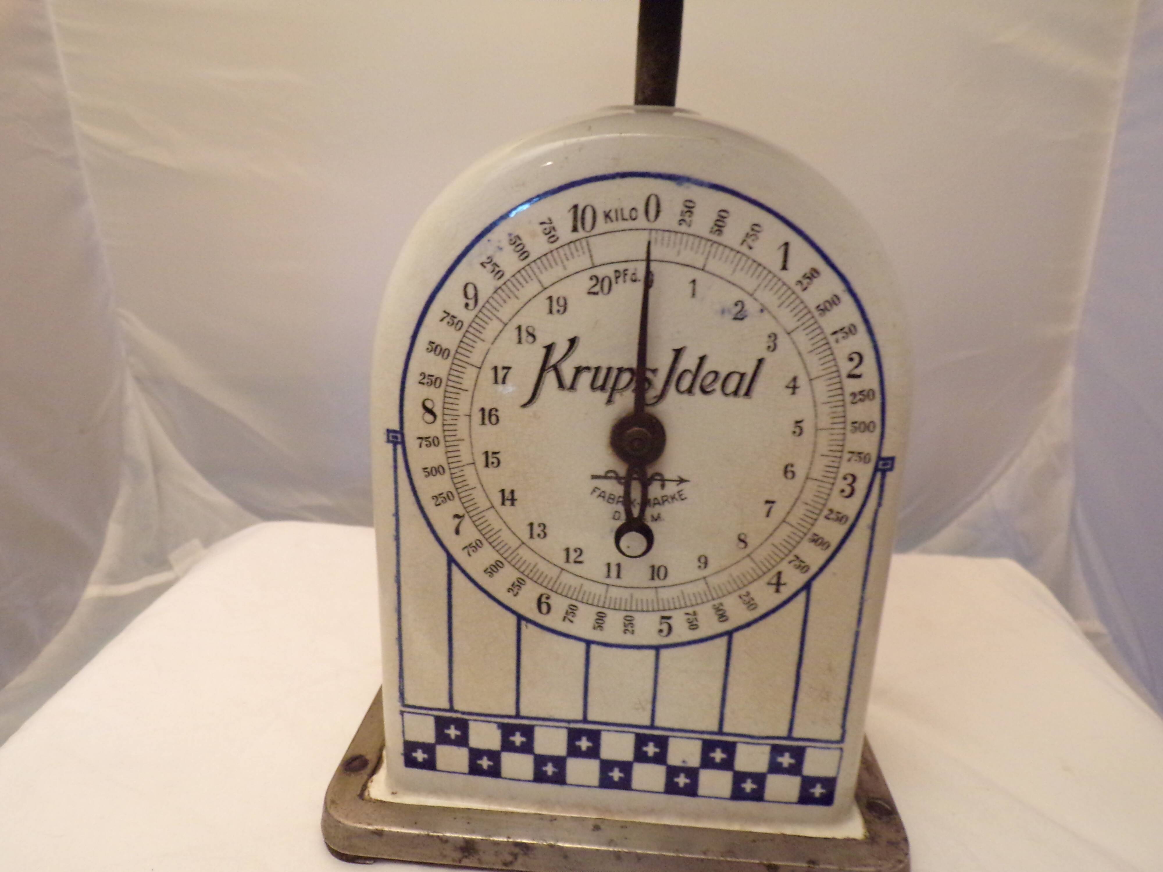 Kitchen scales white and blue porcelain Krups vintage 10 kg