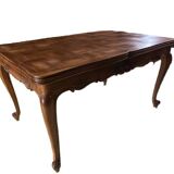 Table en bois marquetée Louis XV