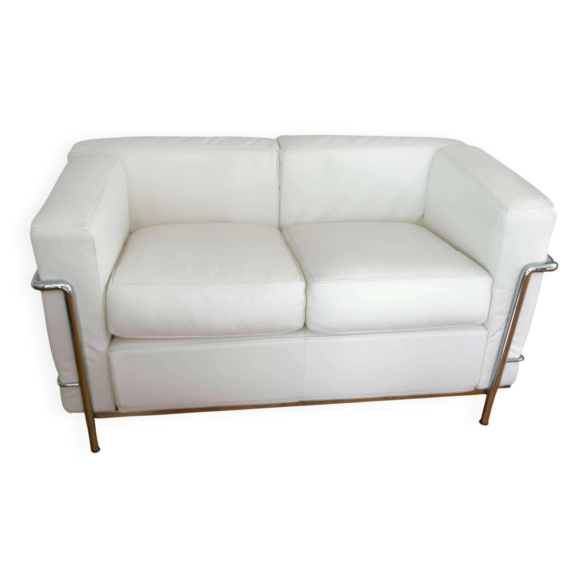 LC2 Le Corbusier 2-seater sofa, white leather, reissue by Cassina, excellent condition.
