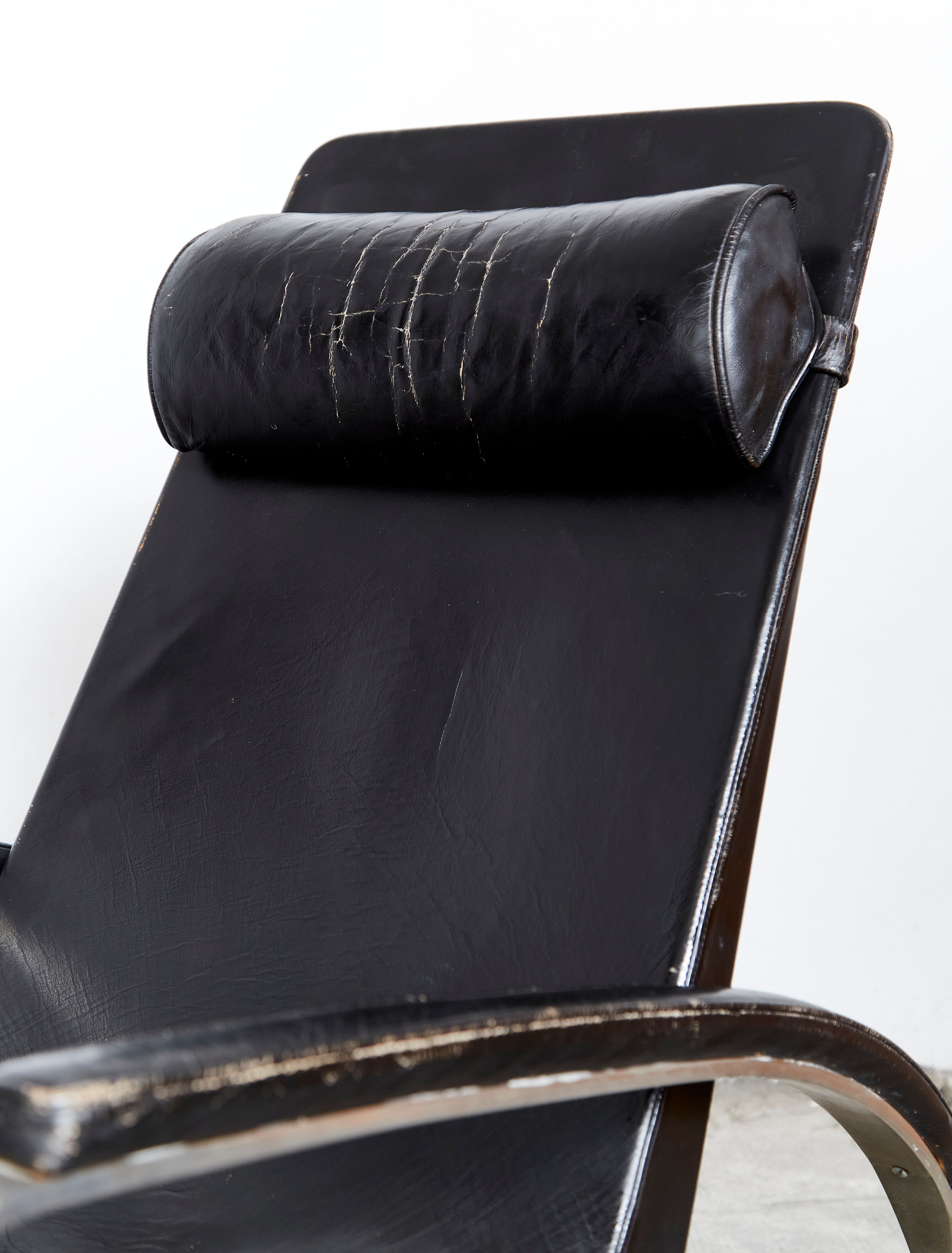 Jean Prouvé lounge chair D80 "Grand Repos" for Tecta