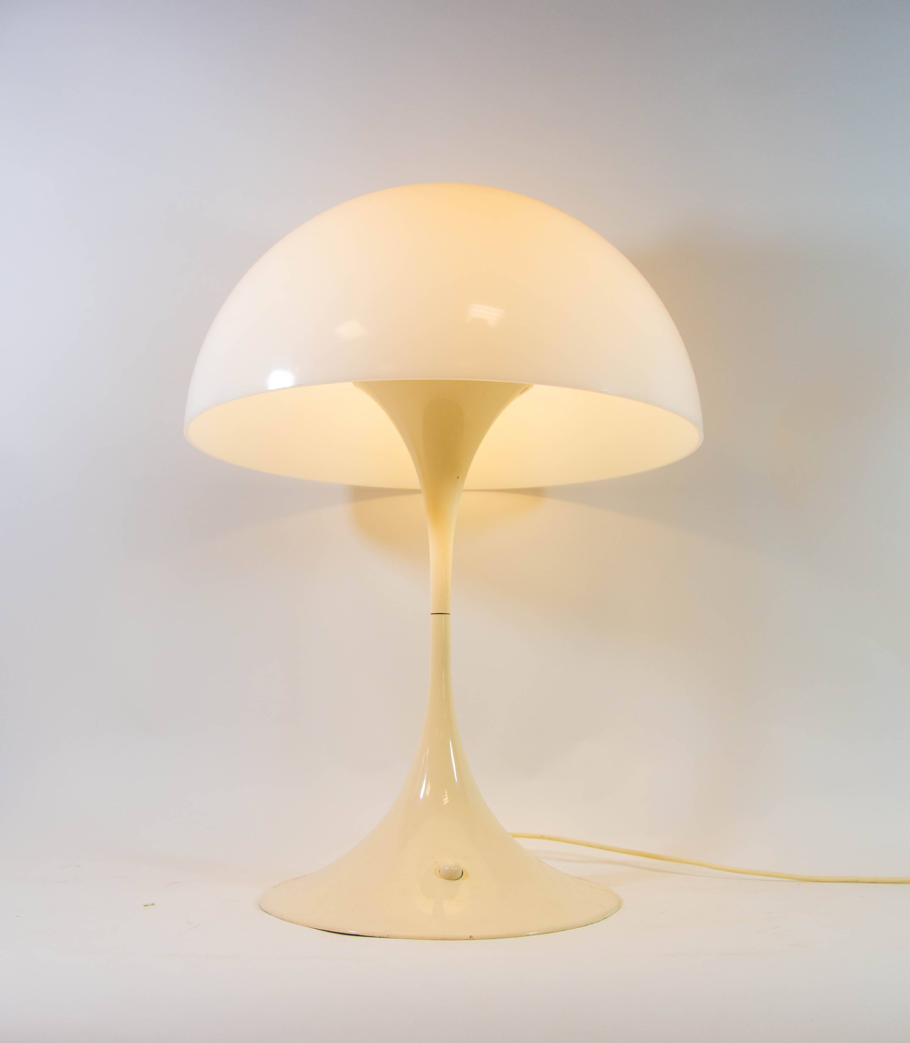 Panthella table lamp | Louis Poulsen | Verner Panton design | Vintage 70's
