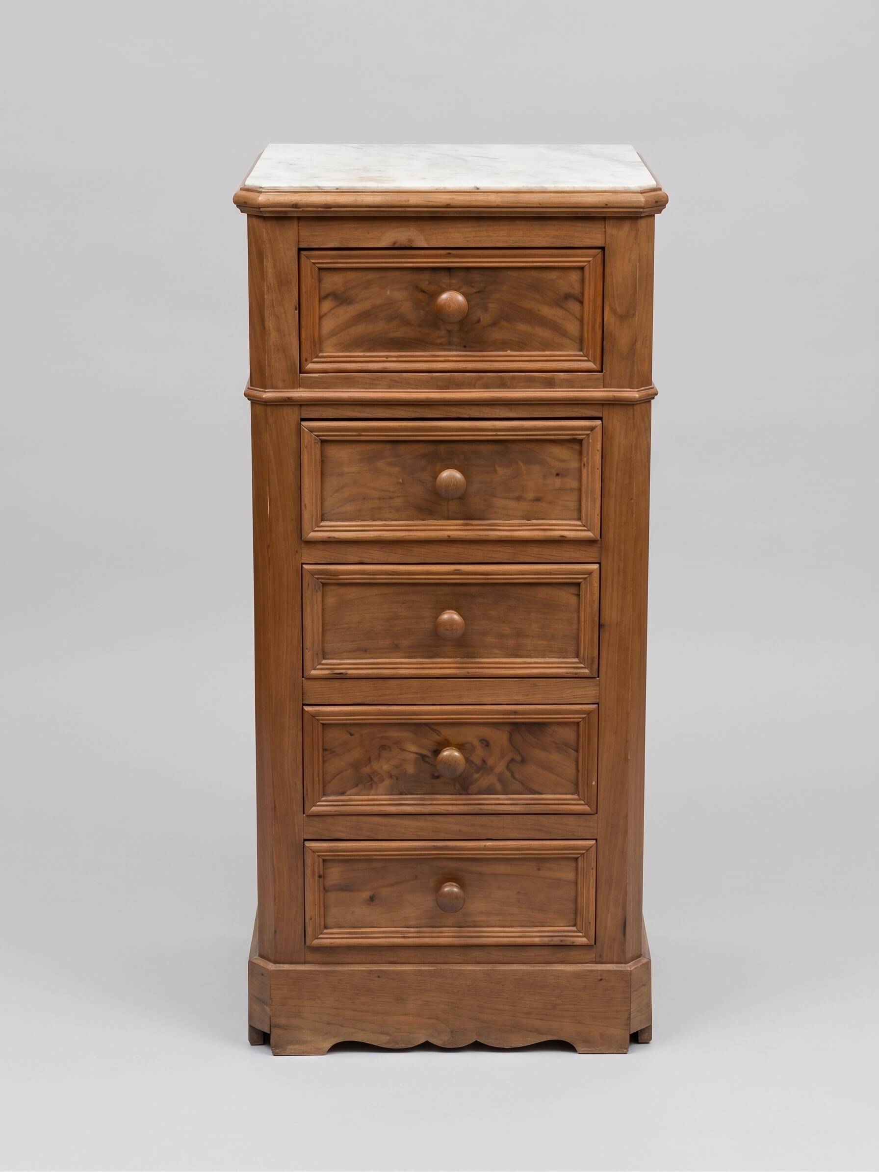 Solid wood storage