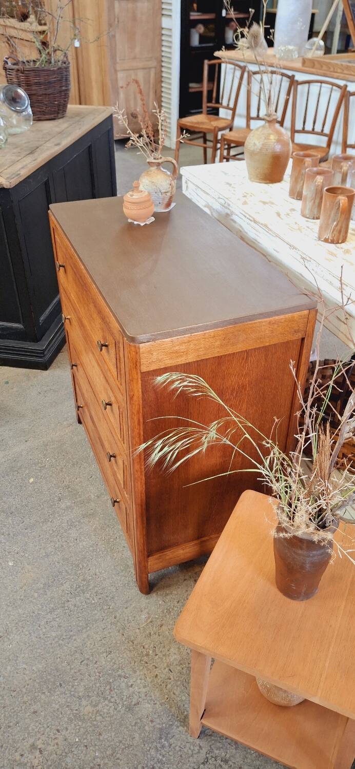 Antique chest of drawers