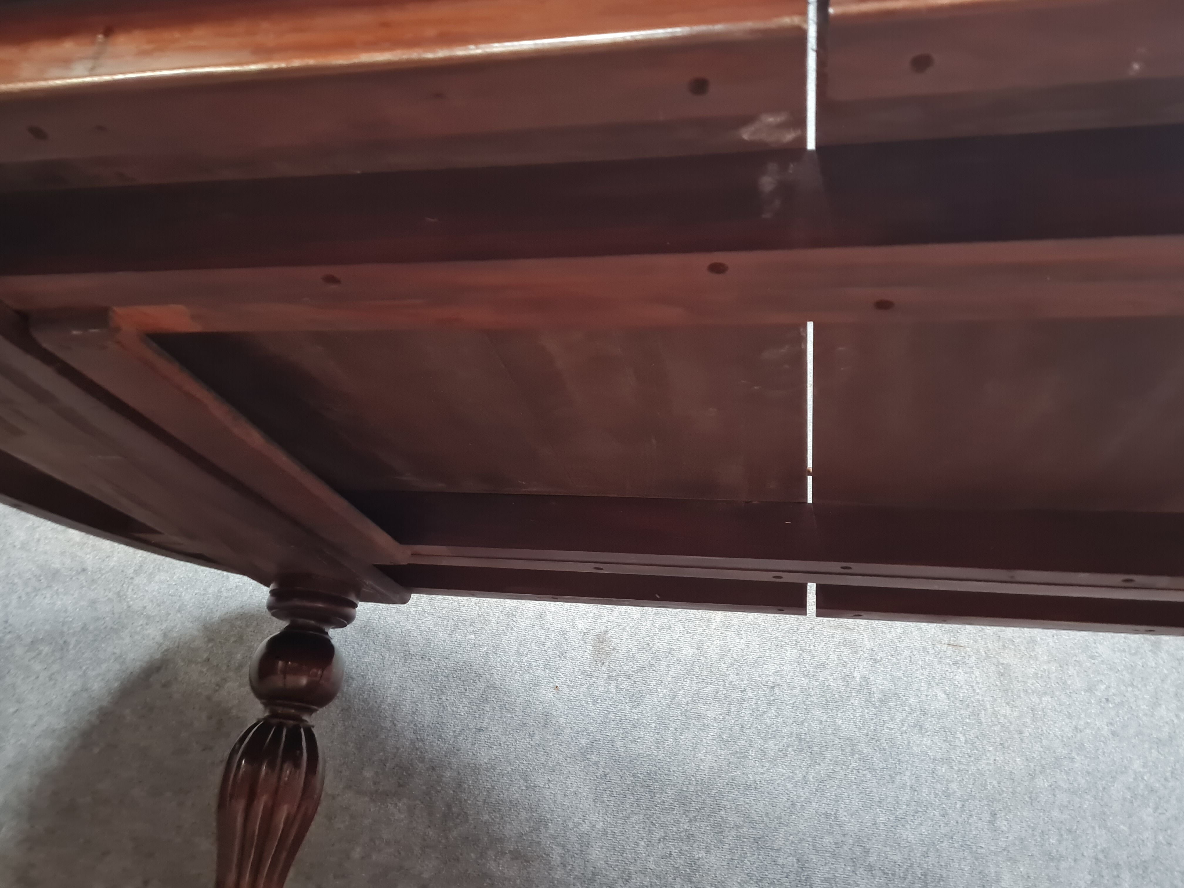 Empire period elongation table in mahogany around 1810-1830
