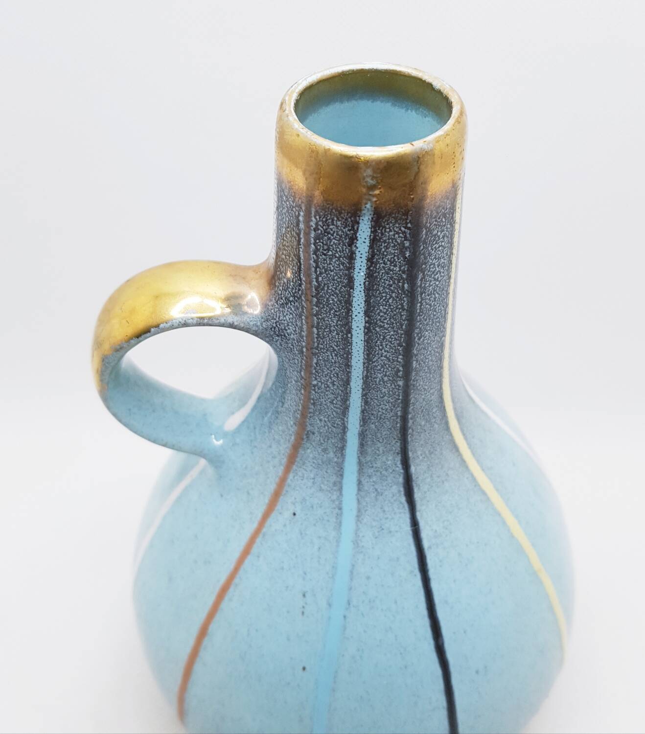 Vase à fond cloche rayé