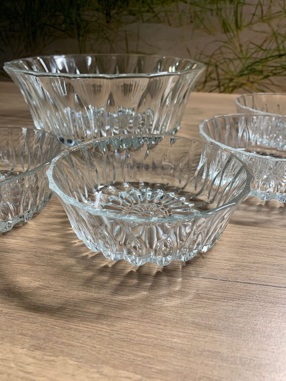 Fruit salad service - salad bowl and 5 glass ramekins