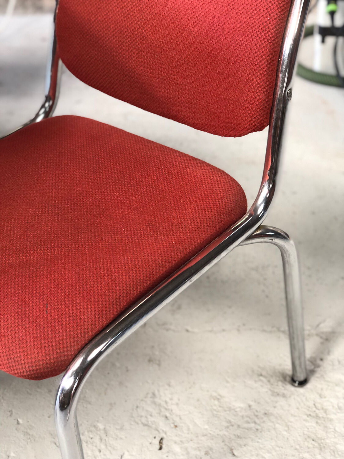 Ensemble de 10 chaises vintage chrome et tissus