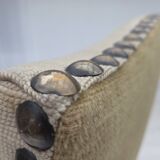 Fauteuil danois à dossier haut des années 1950, en laine tissée à la main, velours, bois de chêne sculpté.