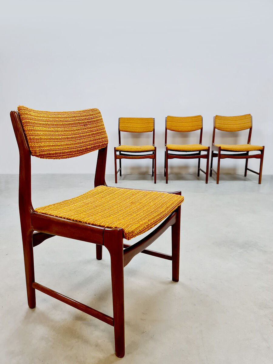 Vintage Danish dining chairs 'Orange elegance'