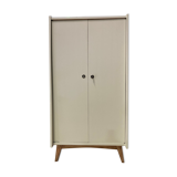Compass foot cabinet