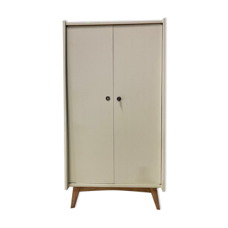 Compass foot cabinet
