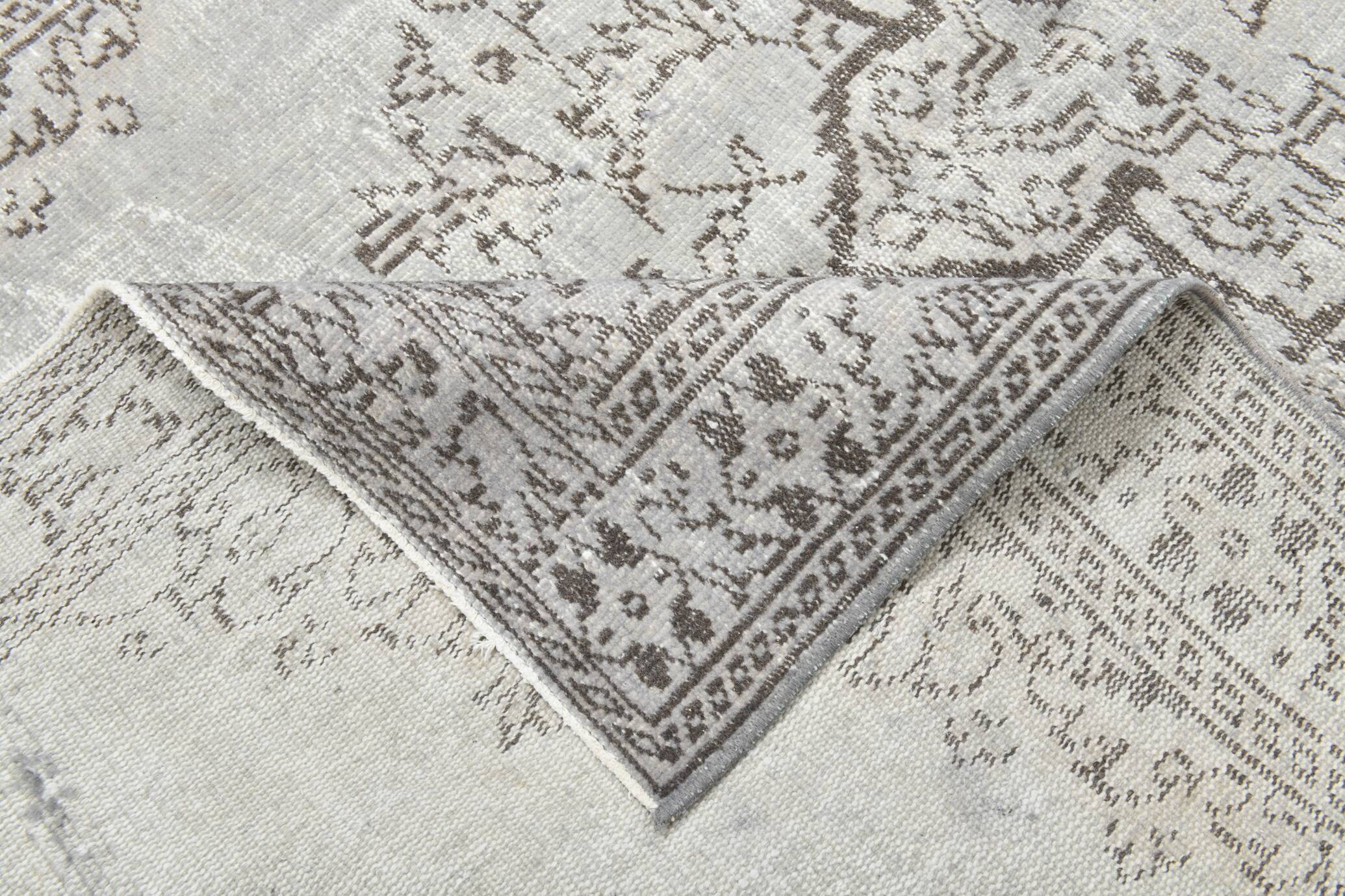 5x9 Shades Of Gray & Brown Classic Vintage Rug, 150x278Cm