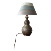 Lampe à poser en grès chamotté et abat jour peint à la main