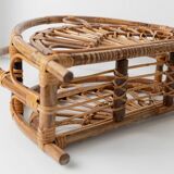 Vintage bamboo magazine rack in bois wood finish, rotin-et-osier-inspired, mid-century Italian design, 1970s