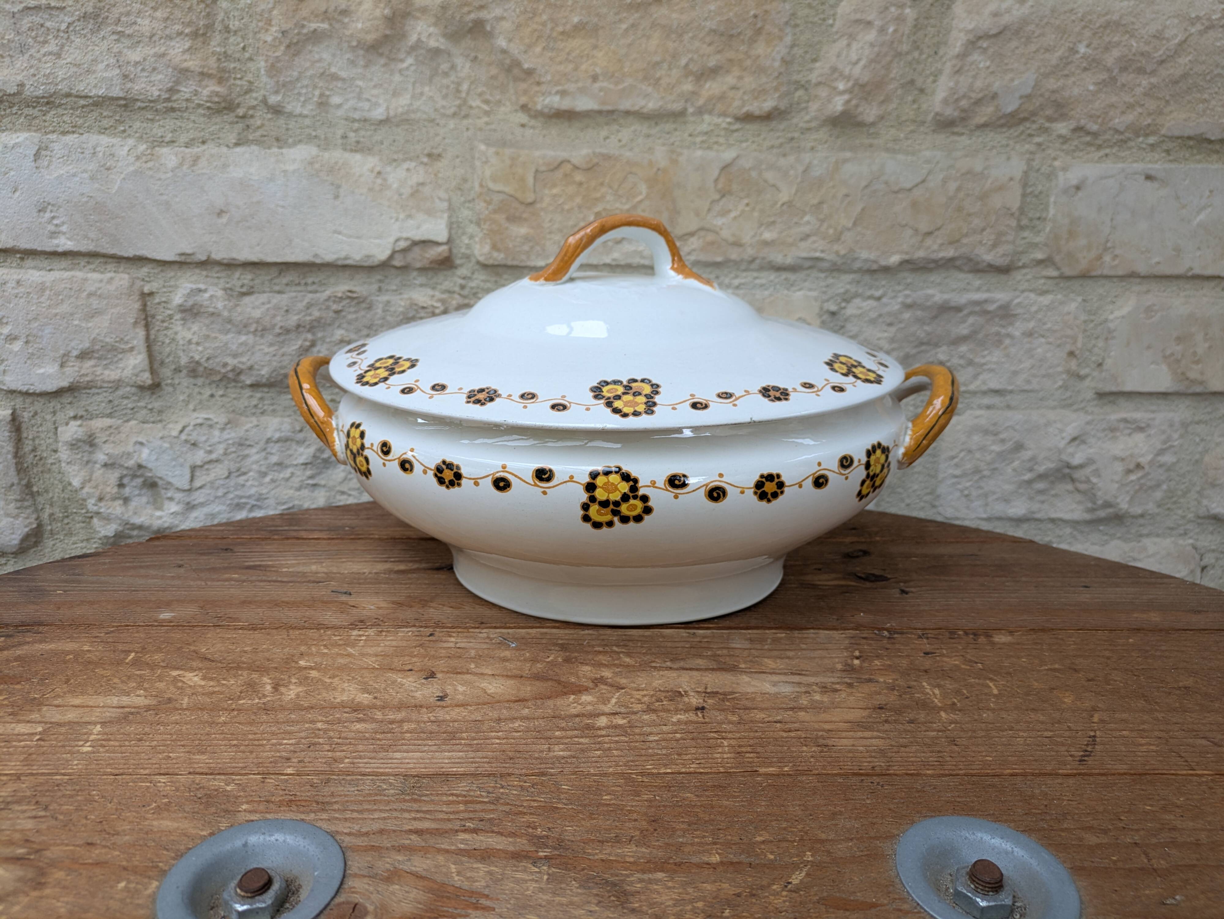 Flory Boch Frères La Louvière soup tureen - ironstone style - vintage decor