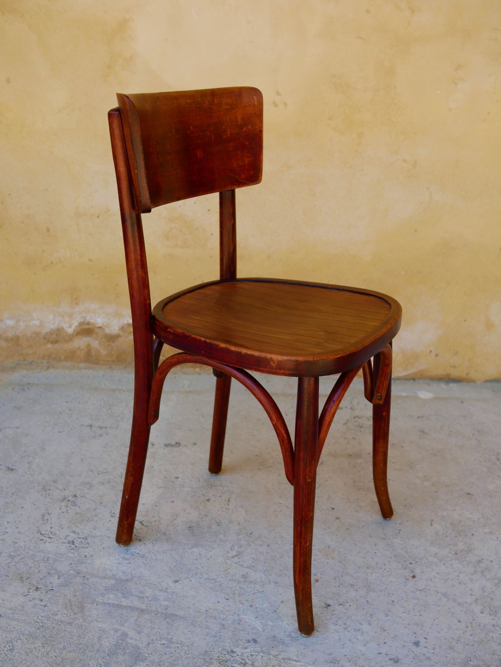 Série de 4 chaises bistrot vintage par Mahieu