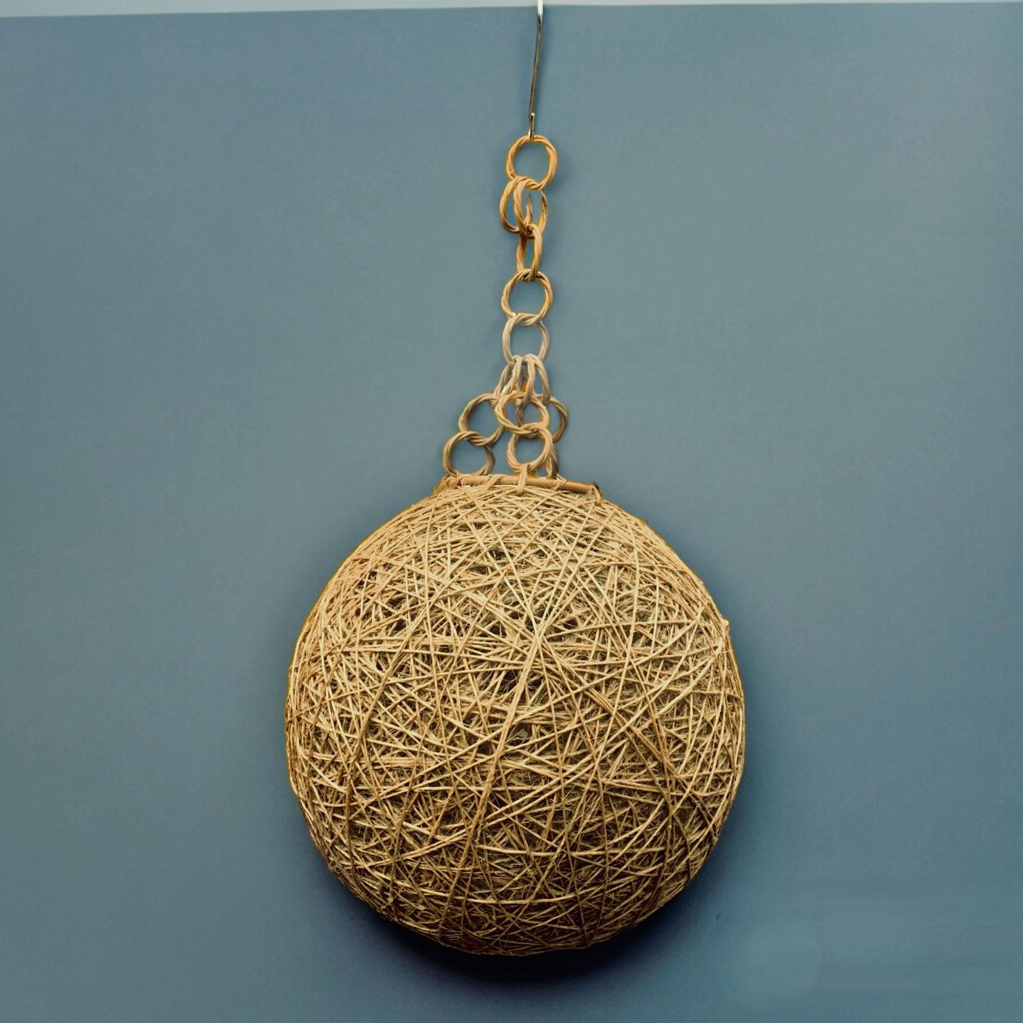 Suspension boule vintage en corde et rotin - 36 cm